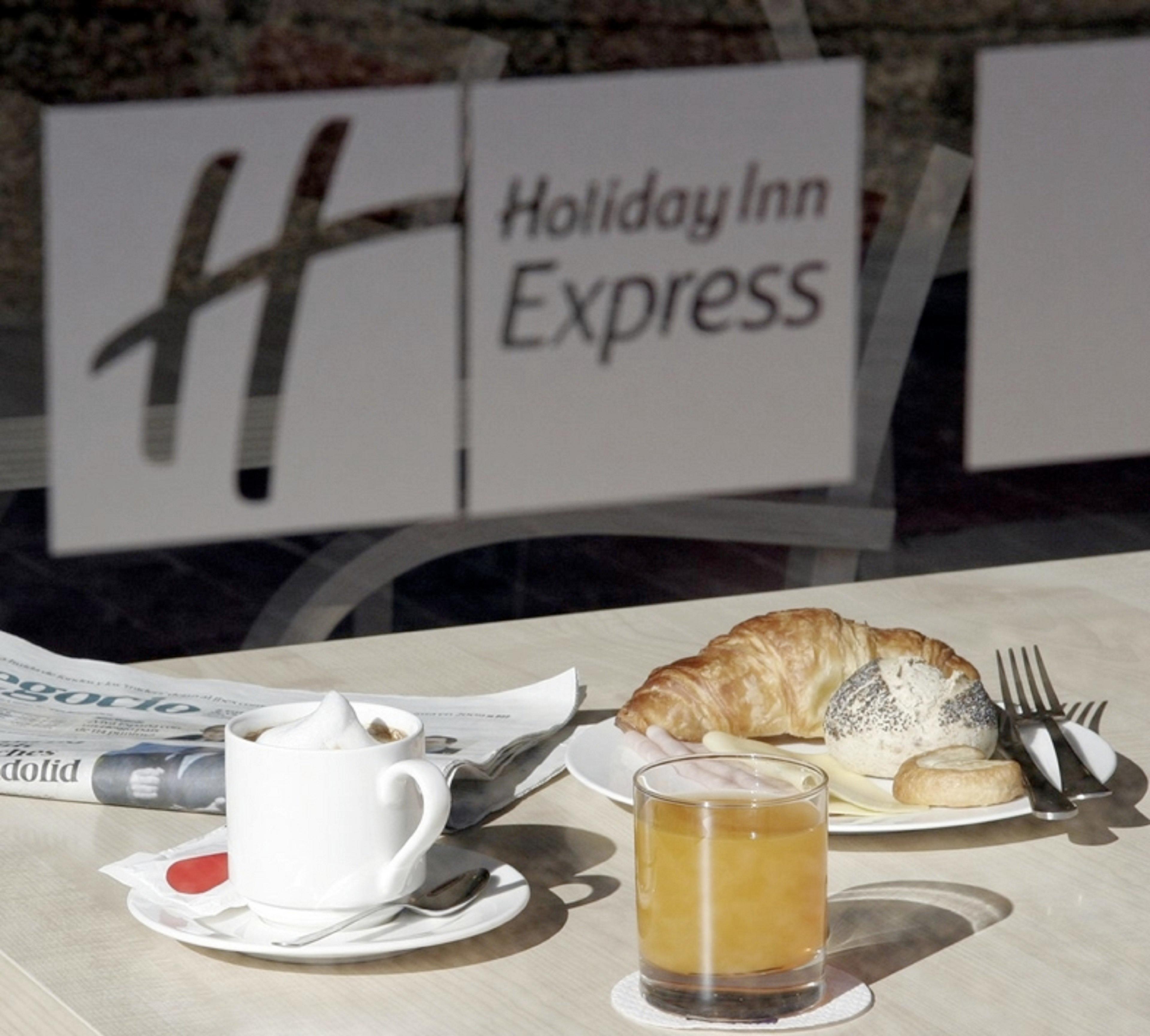 Hotel Holiday Inn Express Madrid-Rivas, An Ihg Hotel Restaurant photo